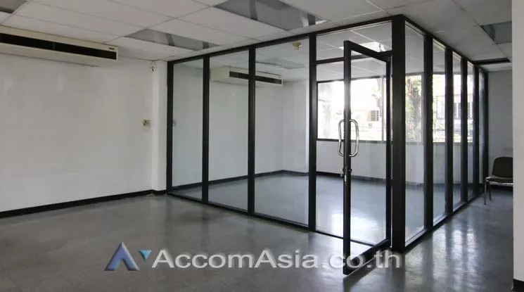 5  Office Space For Rent in Phaholyothin ,Bangkok  at Baan Jaroensook AA14292